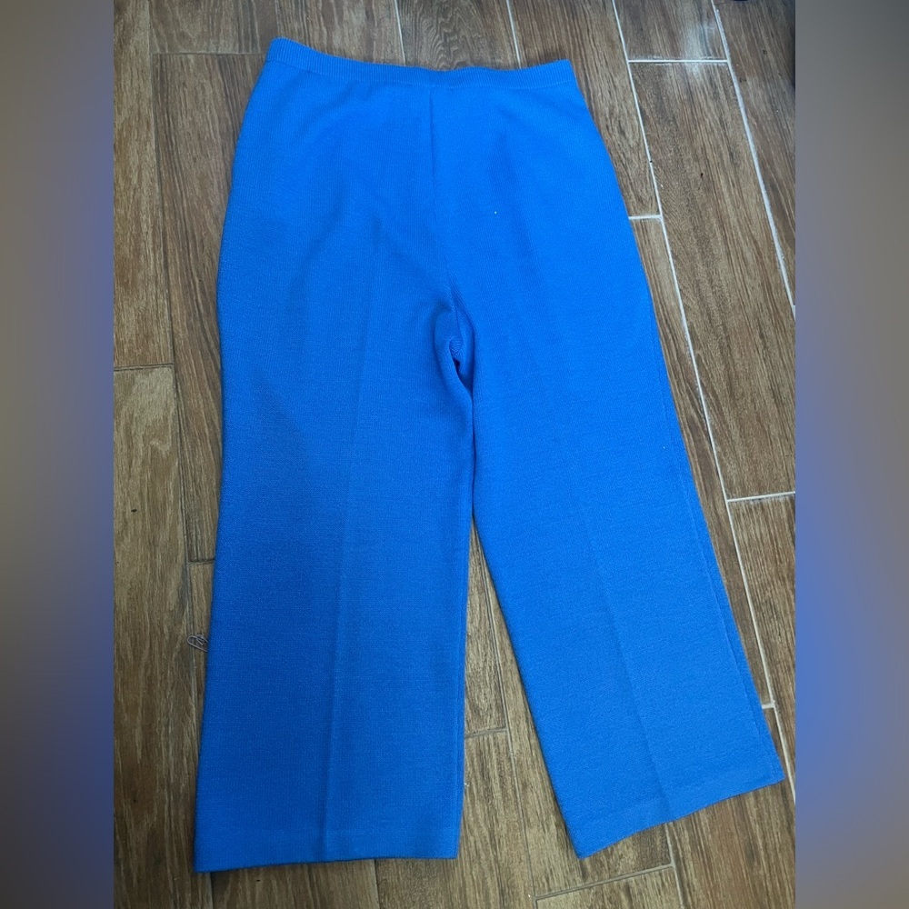 St John Collection by Marie Gray slacks - Picture 5 of 5